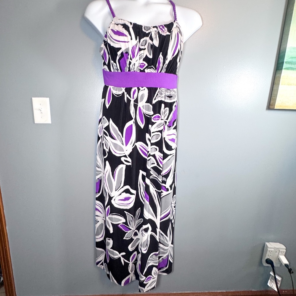 joei & i XL Floral Maxi Dress, Black, Purple & White - Picture 4 of 11